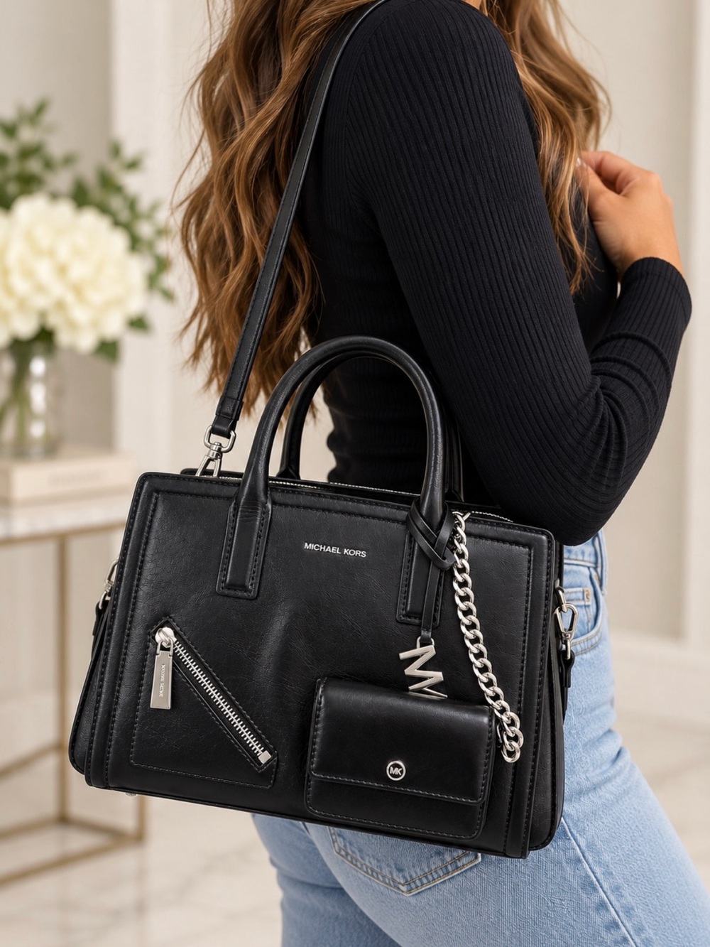 ✨ NWT MICHAEL KORS LAILA MEDIUM SATCHEL – BLACK ✨